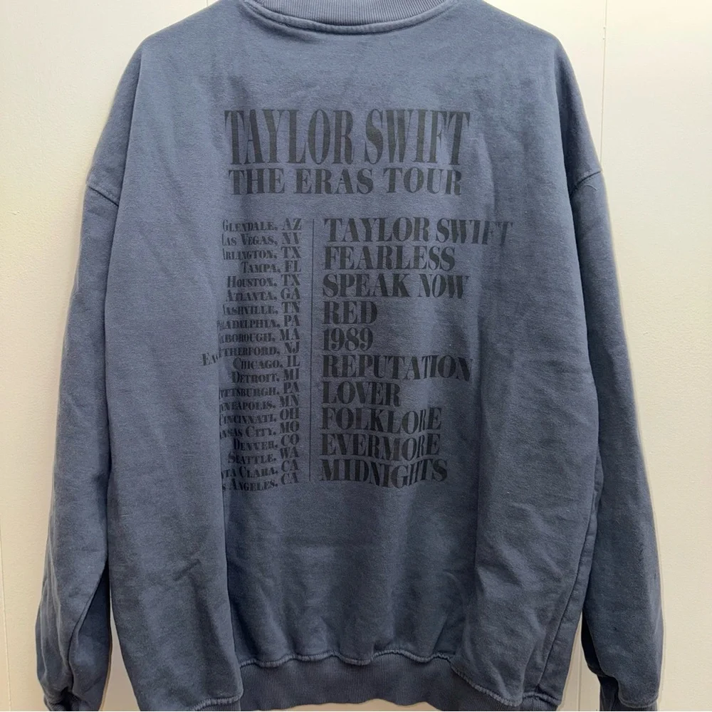 Taylor Swift Eras Tour Sweatshirt Large Dark Gray Blue - Picture 4 of 4